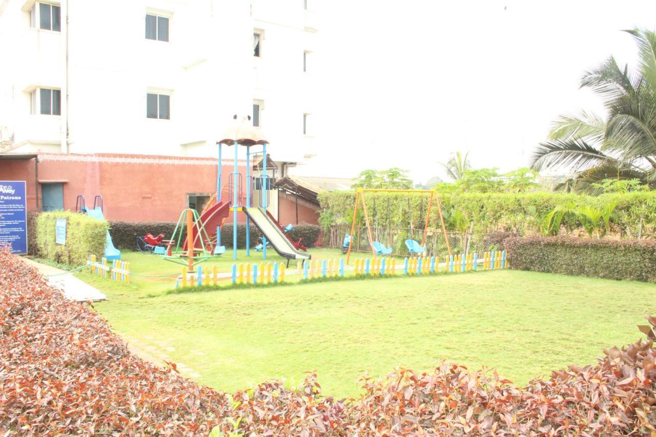 Hotel Stay By The Way Mysore Eksteriør billede